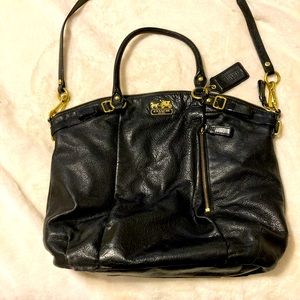 Vintage (2005) black leather coach bag-excellent shape.